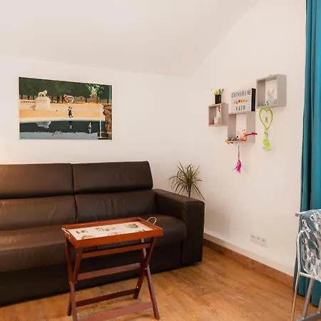 Charming Two Bedroom With A Garden * Le Pecq